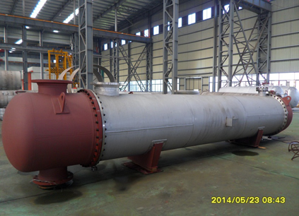 Fixed tube sheet heat exchanger